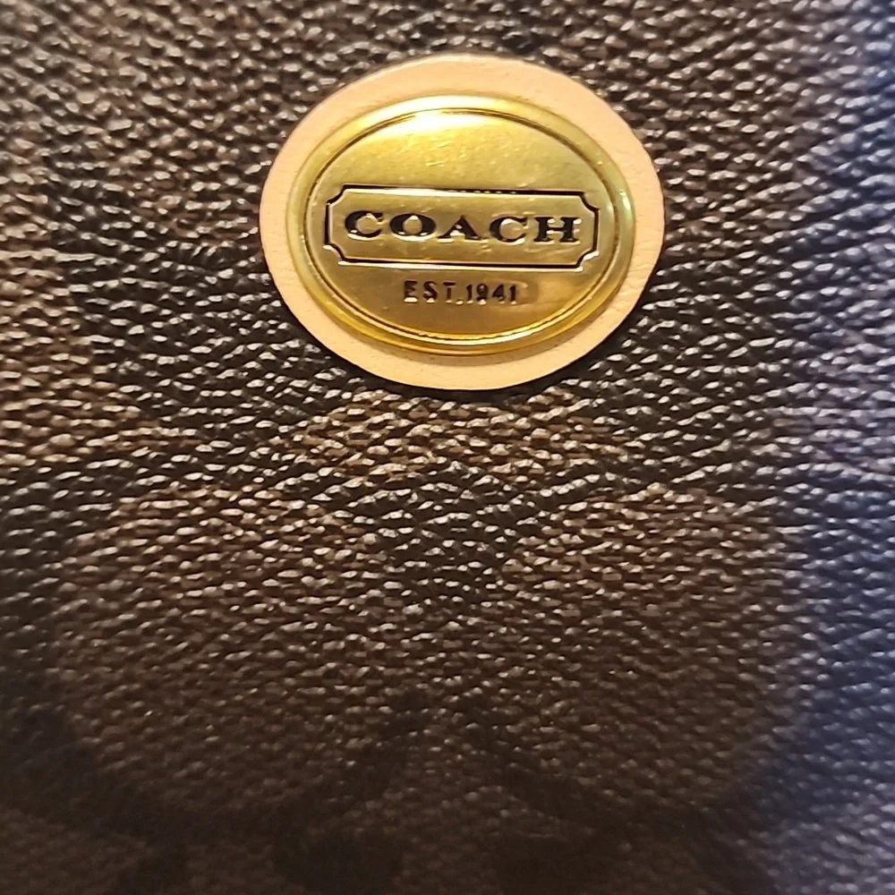 New Authentic Coach Signature Peyton Shoulder Bag - Purse Tan Brown. - Picture 2 of 9